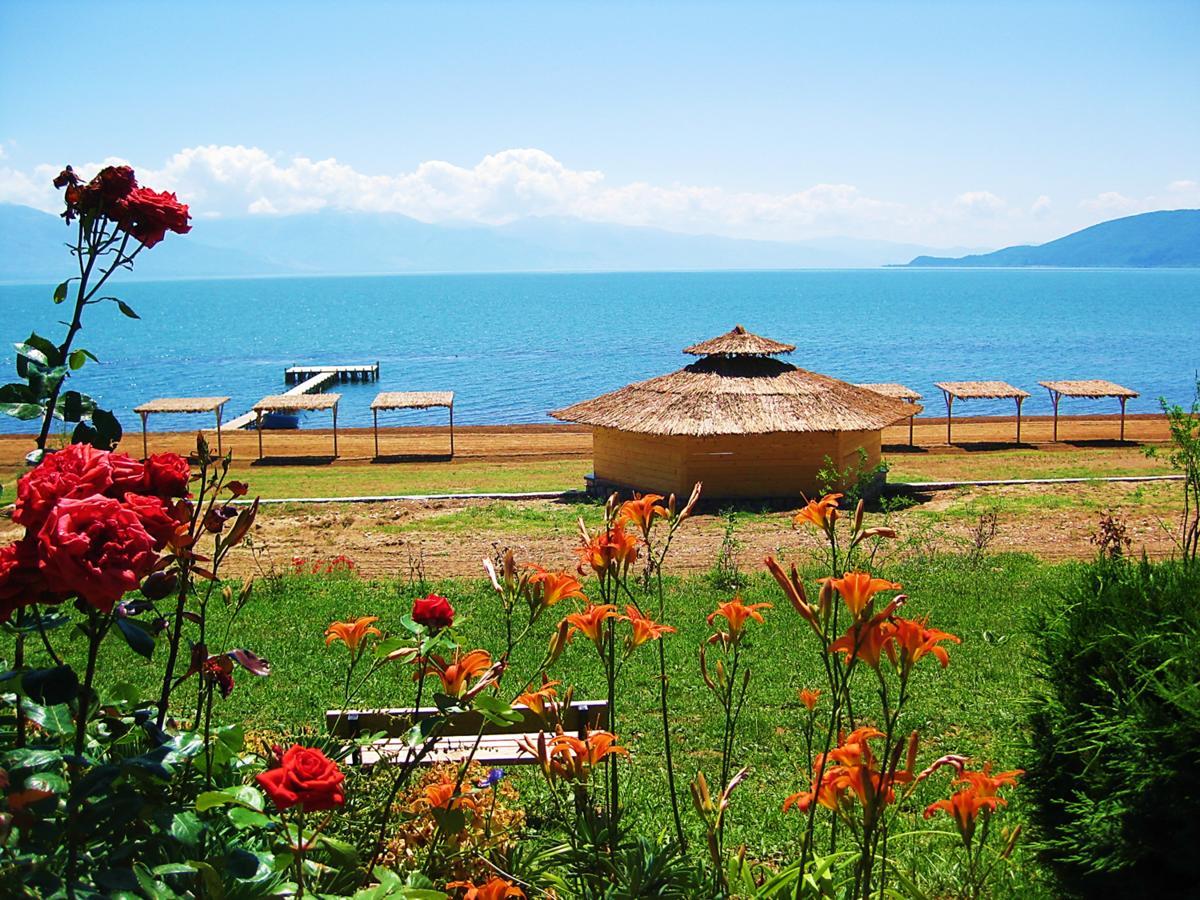 Lakeview Hotel And Resort Otesevo Eksteriør billede