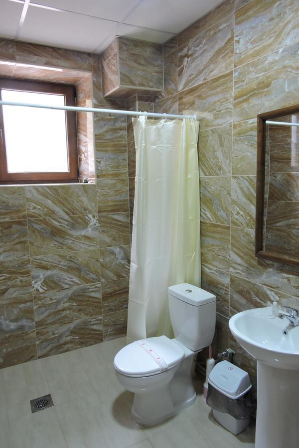 Lakeview Hotel And Resort Otesevo Eksteriør billede
