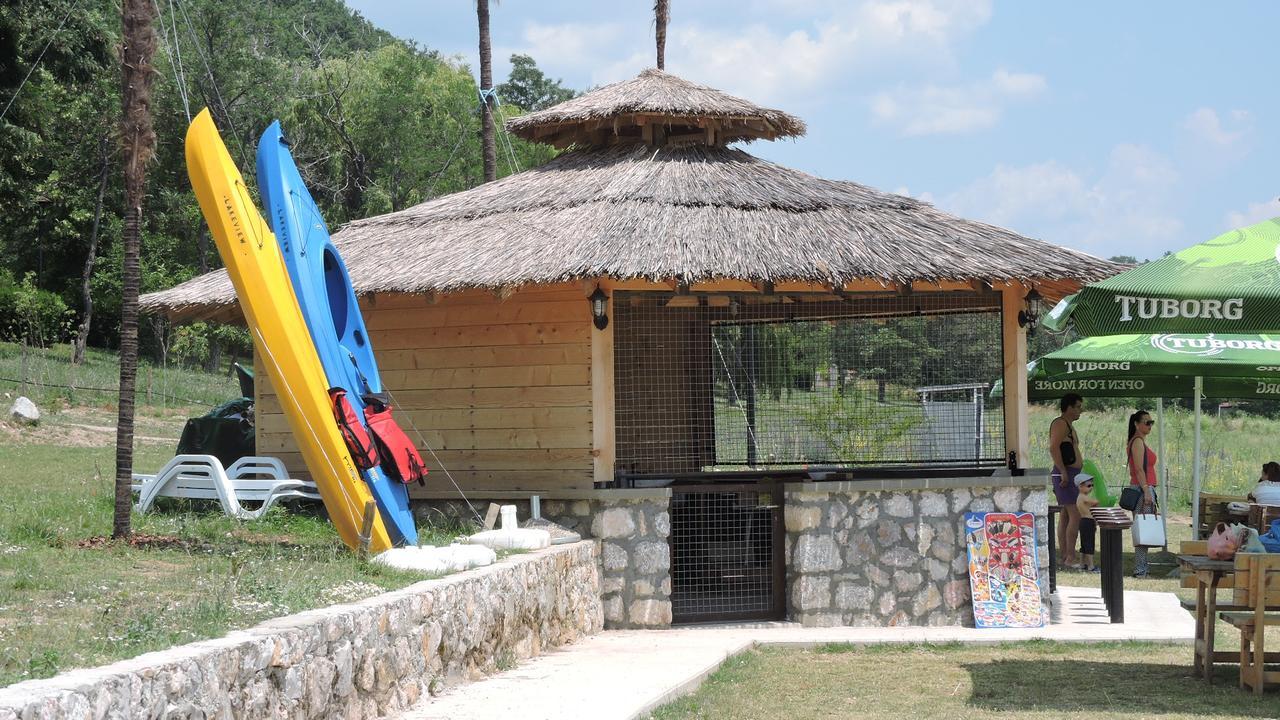 Lakeview Hotel And Resort Otesevo Eksteriør billede