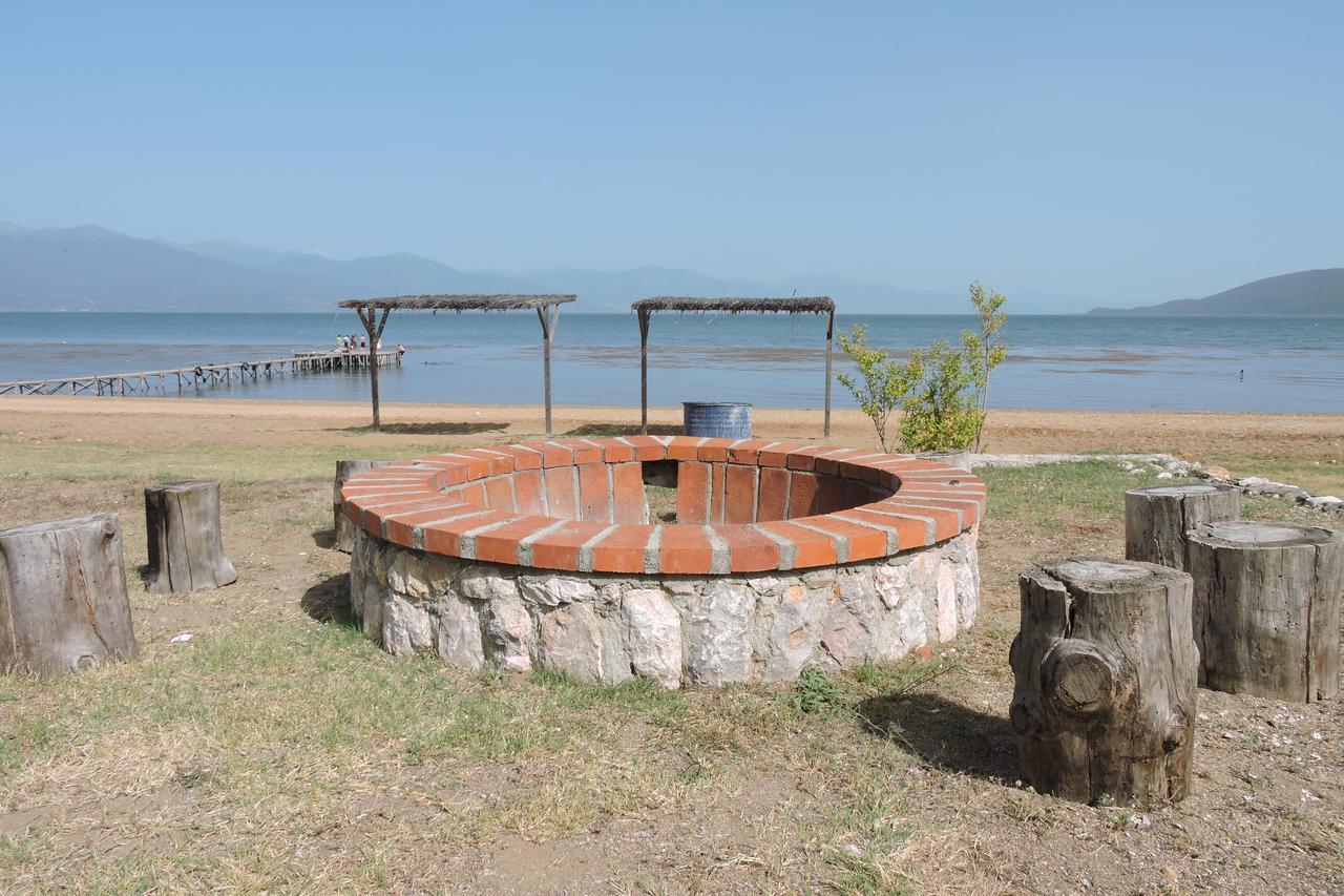 Lakeview Hotel And Resort Otesevo Eksteriør billede