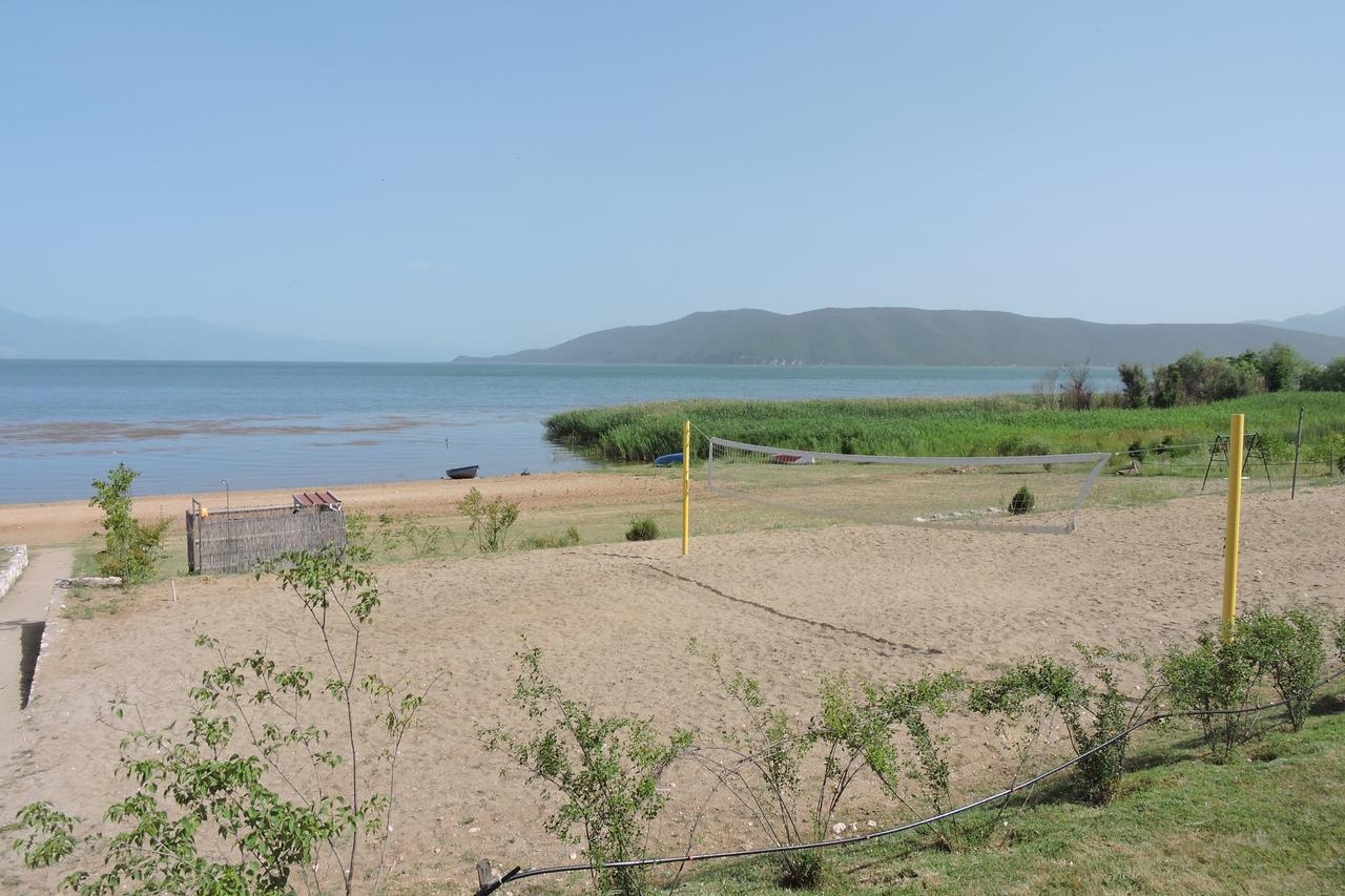 Lakeview Hotel And Resort Otesevo Eksteriør billede