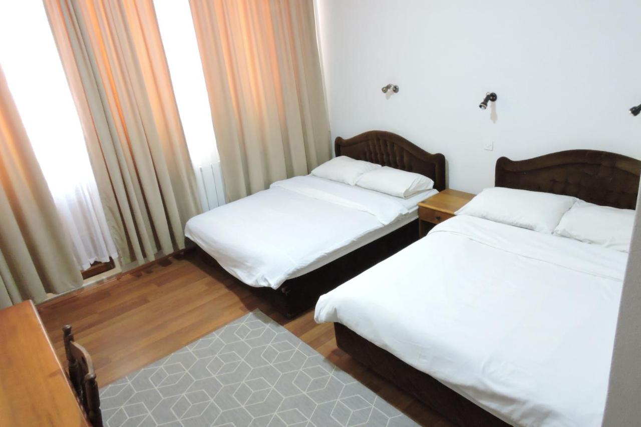 Lakeview Hotel And Resort Otesevo Eksteriør billede